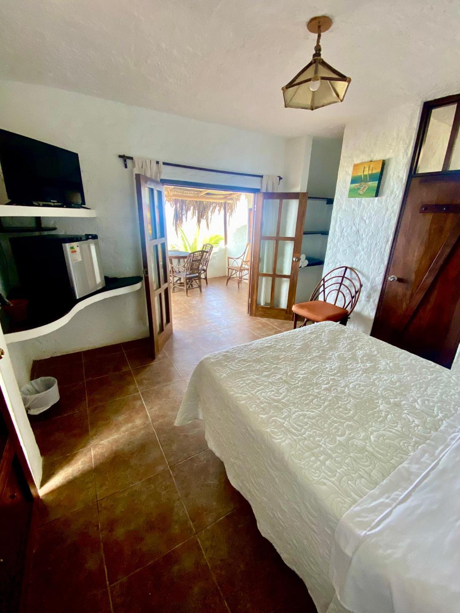 Hotel Smiling Crab Canoas de Punta Sal Eksteriør billede